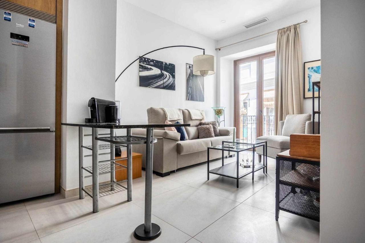 Comfy Away - Apartamento Exclusivo Mercado De Triana Con Balcon Sevilla Buitenkant foto