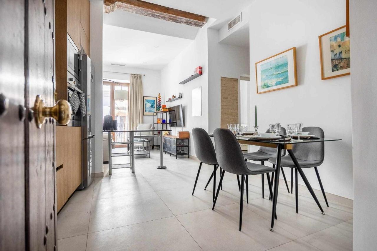 Comfy Away - Apartamento Exclusivo Mercado De Triana Con Balcon Sevilla Buitenkant foto