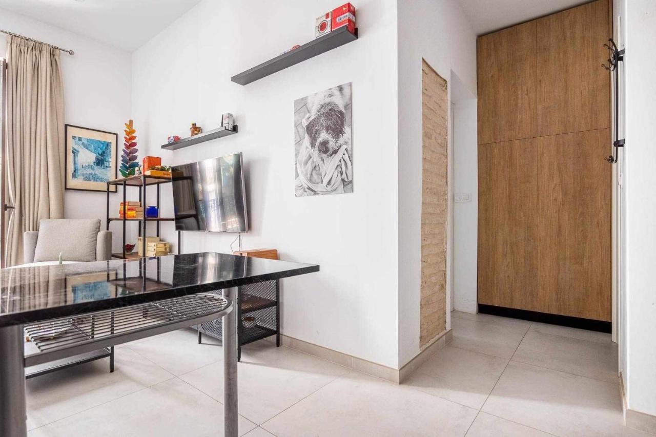 Comfy Away - Apartamento Exclusivo Mercado De Triana Con Balcon Sevilla Buitenkant foto
